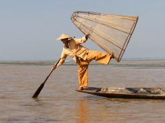 Traditional fisherman, Inle Lake, Myanmar