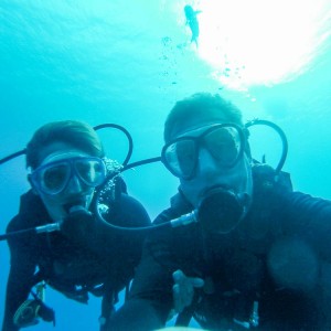 Dive buddies selfie - Fakarava